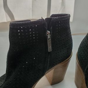 1 State Black Ankle Boots Block Heel Suede Size 7